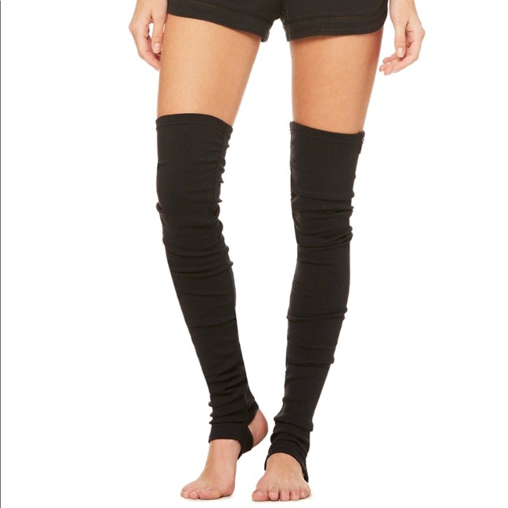 NWT Alo Yoga Goddess Leg Warmers